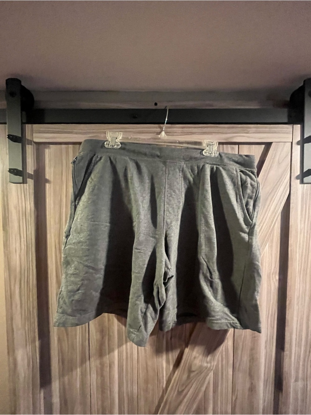 Eddie Bauer Men's Grey Shorts (Drawstring Inside)